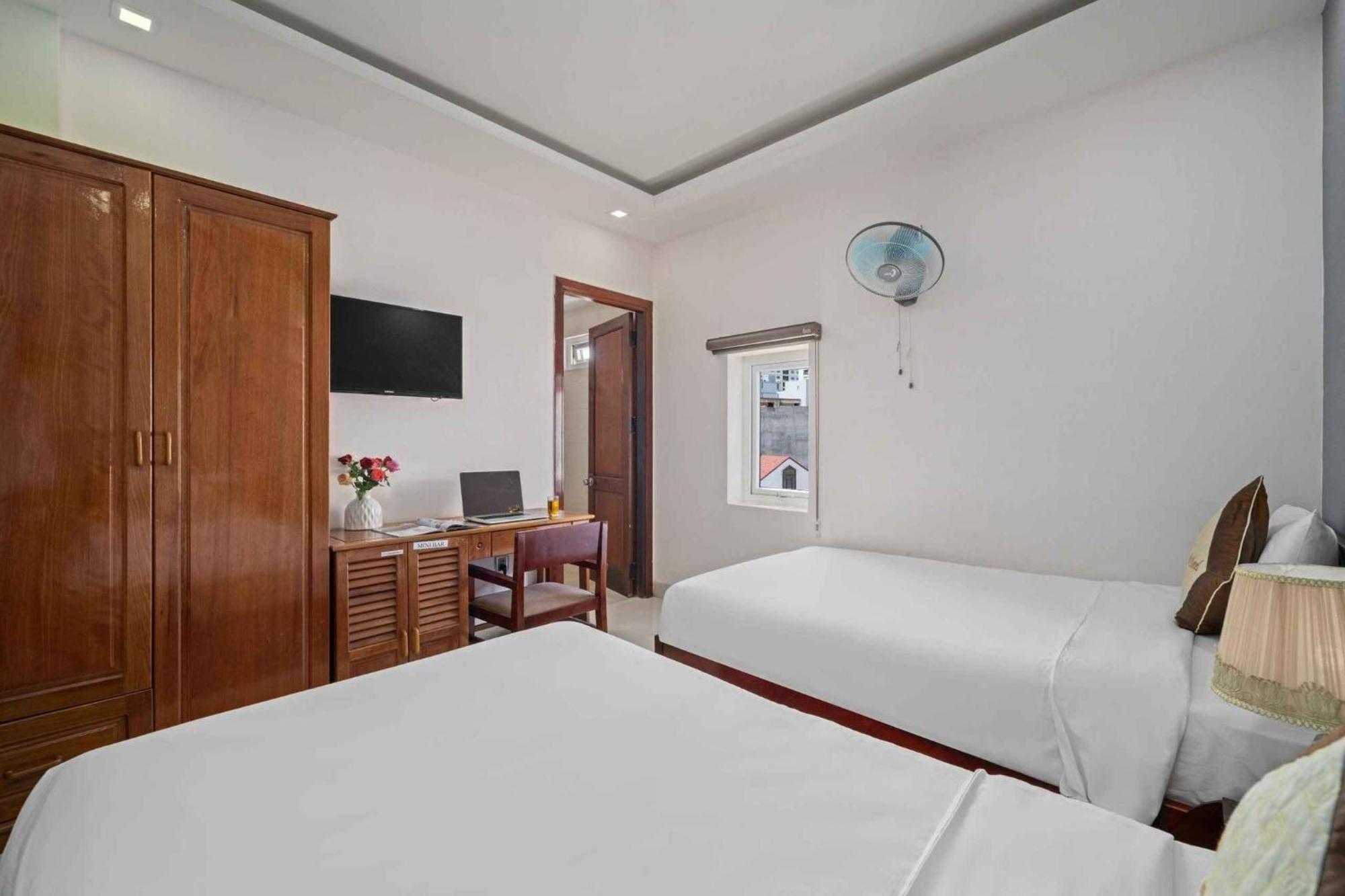 Kingdom Danang Hotel Exterior photo